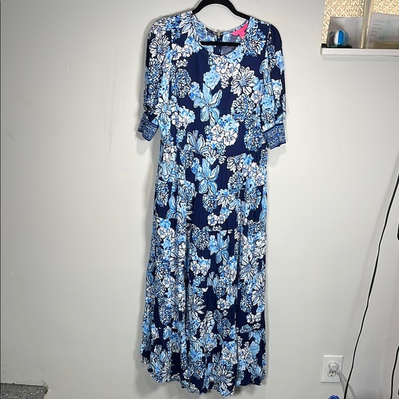 Lilly Pulitzer Blue and White Sundress with Cuffed 3/4 Sleeves - Picture 2 of 14